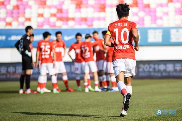 最终全场比赛结束，米兰1-0佛罗伦萨。